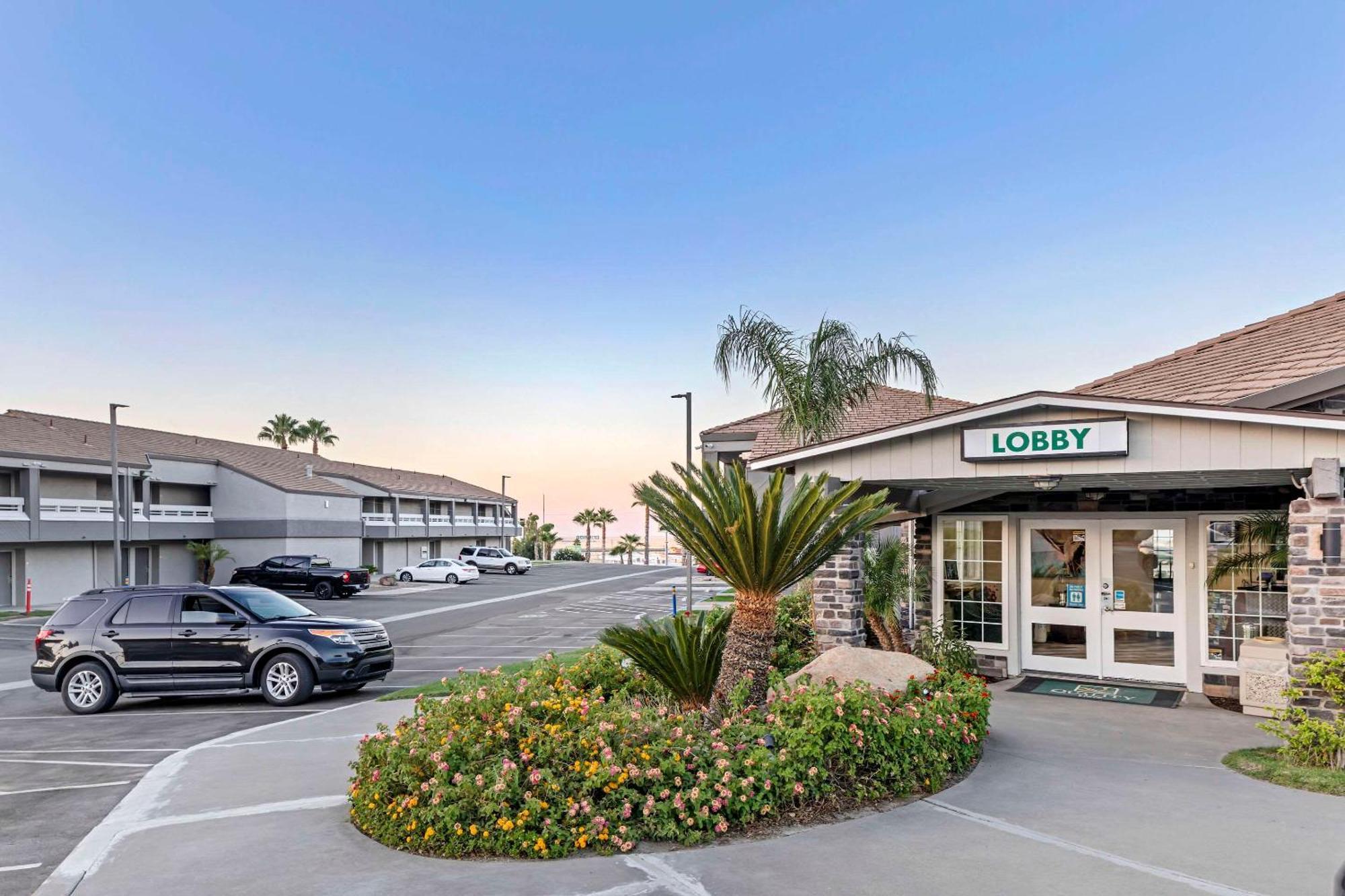 Quality Inn Kettleman City Near Hwy 41 Exteriér fotografie