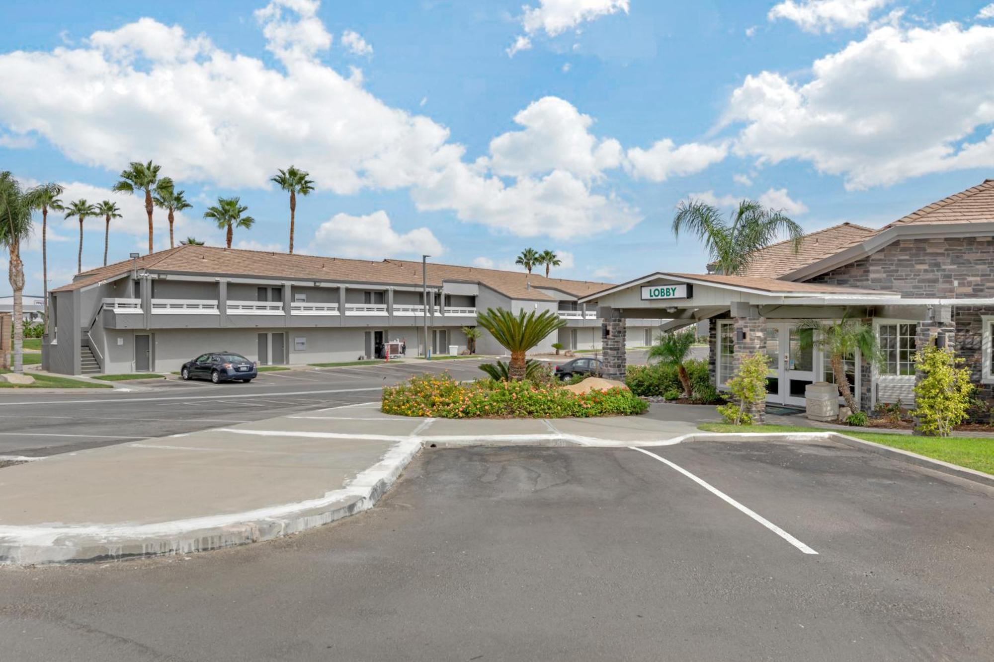 Quality Inn Kettleman City Near Hwy 41 Exteriér fotografie